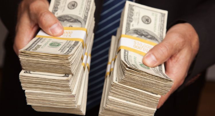 El hombre que se convirtió en multmillonario por un error en una transferencia