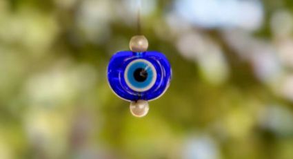 Conoce el profundo significado de usar un ojo turco azul