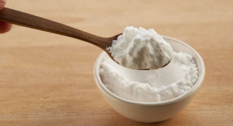 Cómo utilizar el bicarbonato de sodio para eliminar la grasa del techo de la cocina