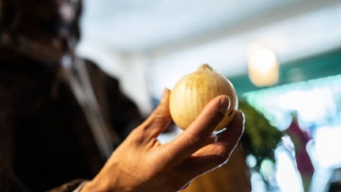 Cómo y dónde debes guardar las cebollas para que duren hasta 6 meses