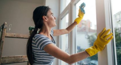 Cómo utilizar el vinagre blanco para limpiar los vidrios y que queden impecables