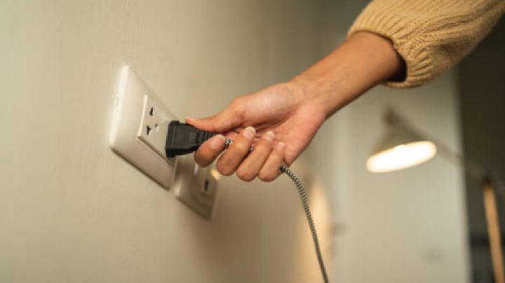 El electrodoméstico que debes desconectar cada vez que sales de casa por su alto contenido energético