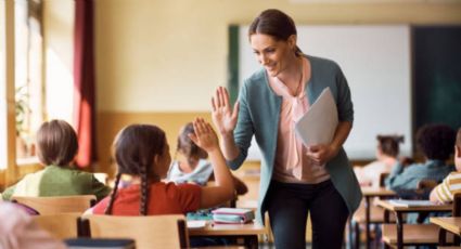 Toma asiento antes de conocer cuánto gana un docente del sector público con maestría en Colombia