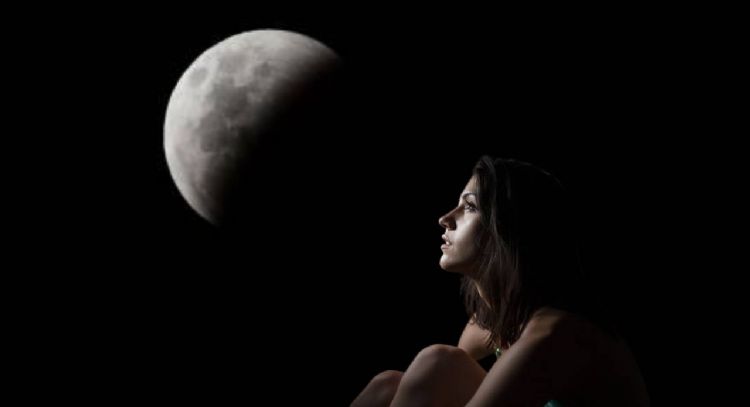Luna en Acuario: los 3 signos que recibirán una bendición divina este 12 y 13 de octubre gracias a la posición de sus nativos astrales