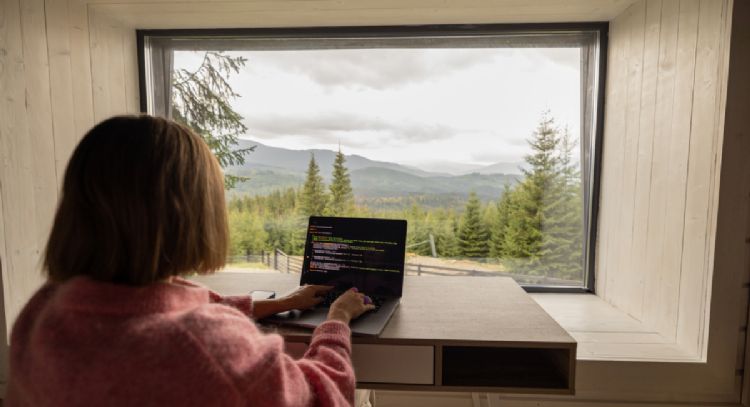 ¿Quieres trabajar remoto? Estas son las ofertas en Colombia con sueldos de $ 9’000.000