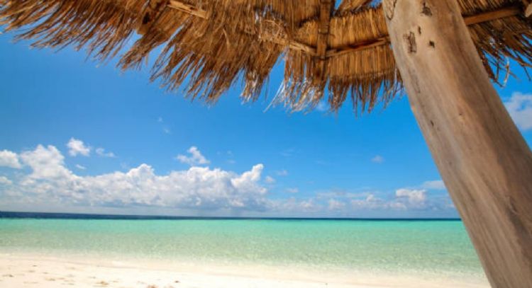 Cuál es la playa de agua turquesa y arena blanca que está cerca de Cartagena y está entre las más buscadas por los turistas