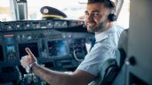 Foto ilustrativa de la nota titulada Toma asiento antes de conocer cuánto gana un Piloto de avión en Colombia