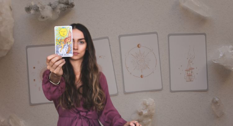Estos 3 signos serán dotados de dinero y abundancia gracias a los astros y el Tarot