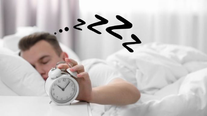 Qué quiere decir que siempre pospongas la alarma del despertador, según la psicología