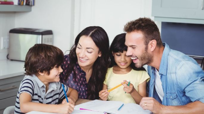 5 frases que indican que estás educando bien a tu hijo, según la psicología