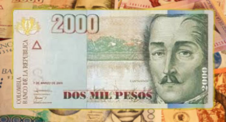 Entregan más de 100,000 pesos al afortunado propietario de este codiciado billete de 2000 pesos colombianos
