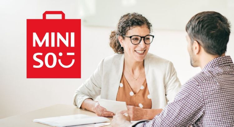 ¿Quieres trabajar en Miniso? Estas son las vacantes de empleo en Colombia con sueldos de hasta $15 millones