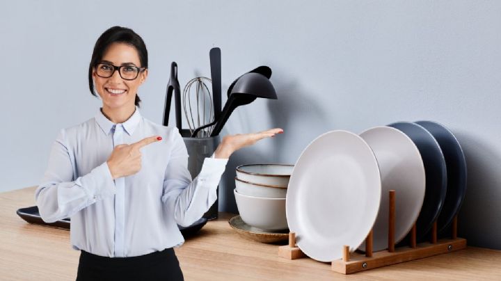 Las vitrinas son de otro siglo, la nueva tendencia para guardar la vajilla y ganar espacio en las cocinas pequeñas