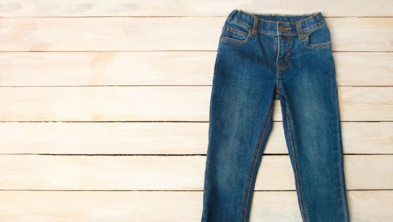 pantalon de jean en oferta en supermercado exito colombia