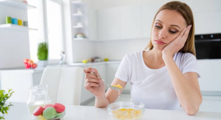 Estos son los 3 alimentos que pueden provocarte más sueño, según la ciencia