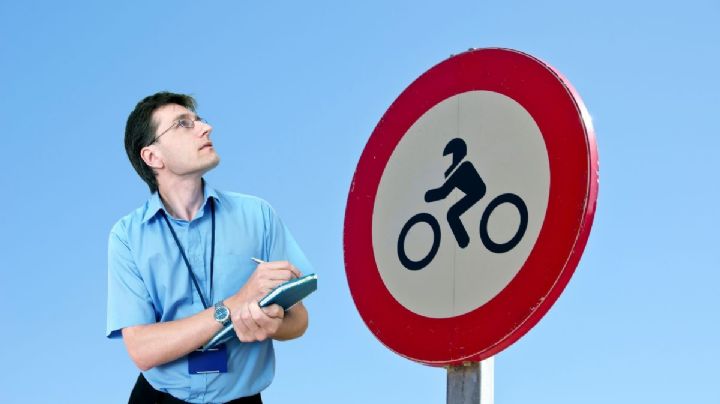 Di adiós a las multas: estas son las 6 nuevas señales de tránsito que deben respetar los motociclistas en Colombia