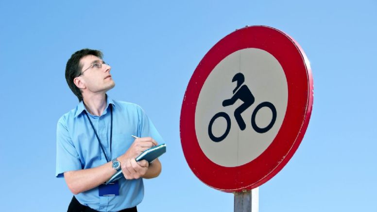 Di adiós a las multas: estas son las 6 nuevas señales de tránsito que deben respetar los motociclistas en Colombia