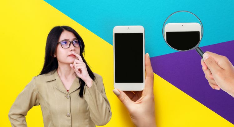 Esta es la función del agujero pequeño del celular que pocos conocen