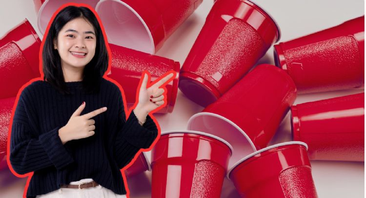 Recicla vasos desechables de plástico en elementos decorativos súper elegantes para tu hogar