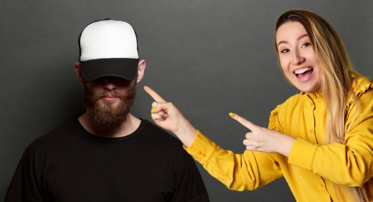 Cuál es el significado psicológico de que una persona lleve siempre gorra en la cabeza