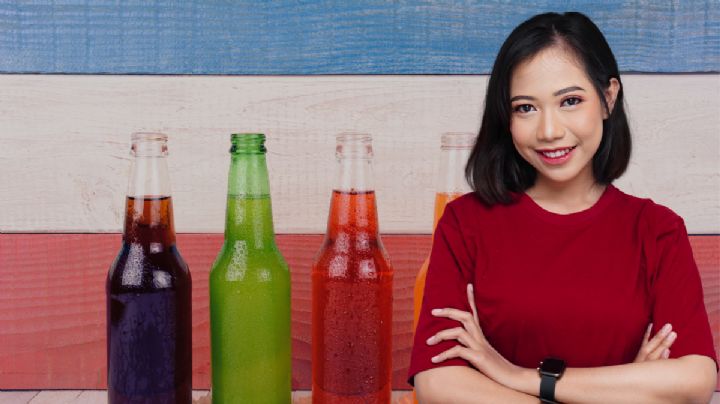 Reutiliza botellas de vidrio y crea un jardín colgante que atraerá todas las miradas