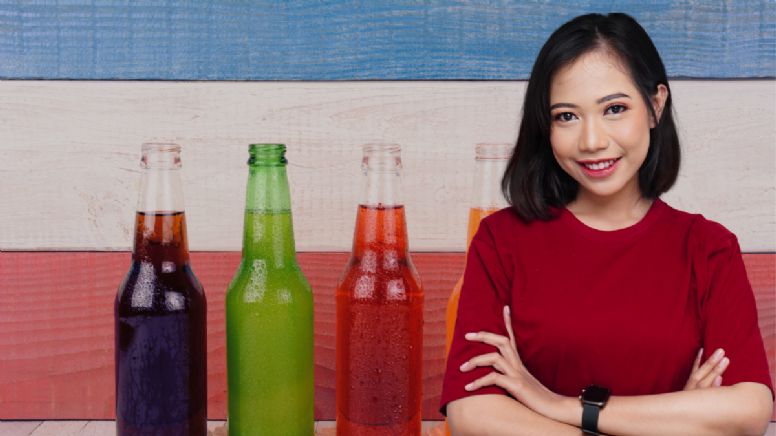 Reutiliza botellas de vidrio y crea un jardín colgante que atraerá todas las miradas