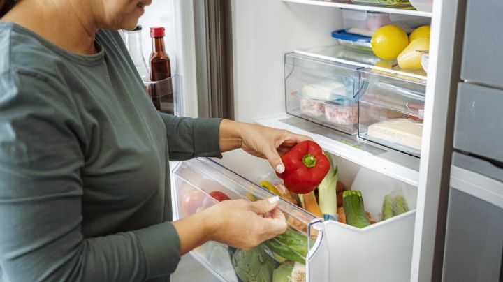 Di adiós a las bacterias: esta es la mejor forma de guardar los alimentos dentro del refrigerador
