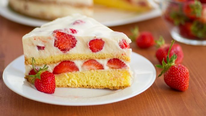 Tarta de fresa y nata, aprende a hacer este delicioso postre ideal para compartir con los invitados