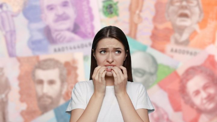 El triste problema que tienen los dueños de billetes de 50 y 100 mil pesos colombianos tras la devaluación