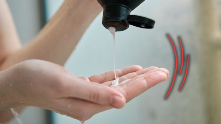 El tinte caducó; este es el champú que disimula las canas y rejuvenece después de los 40