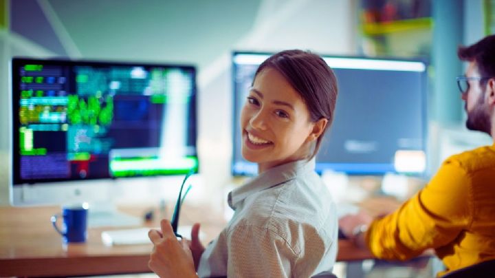 Toma aire antes de conocer cuánto gana un Desarrollador de Software en Colombia