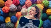 Foto ilustrativa de la nota titulada Ni tejido ni bufanda: la idea más creativa para reutilizar ovillos de lana que ya no usamos