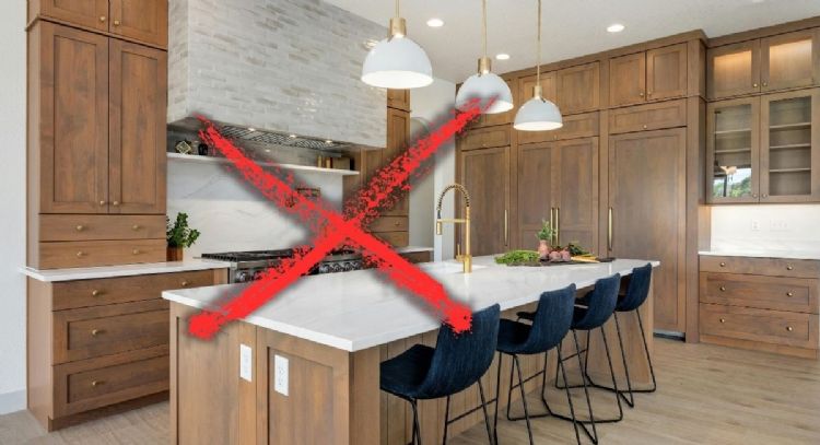 Los muebles de cocina de madera son de abuela: esta es la nueva tendencia en Europa que aporta calidez y elegancia
