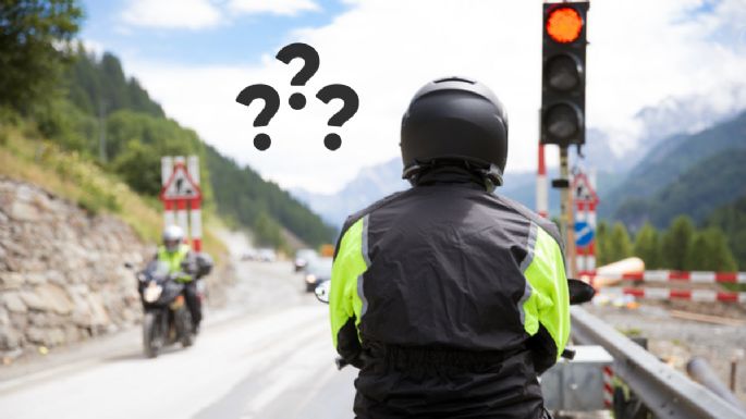 Toma asiento antes de conocer cuánto cuesta el Impuesto de semaforización para motos en Colombia en 2025