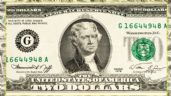 Foto ilustrativa de la nota titulada Entregan más de 300 mil dólares al suertudo dueño de este billete de 2 dólares