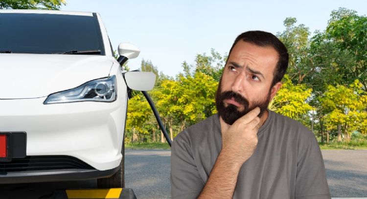 Toma aire antes de conocer cuánto cuestan los carros híbridos y eléctricos más vendidos en Colombia