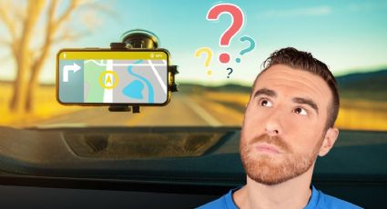 Toma nota: qué sucede en Colombia si usas Waze o Google Maps mientras conduces, según la Ley
