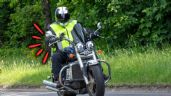 Foto ilustrativa de la nota titulada Toma asiento antes de conocer cuánto cuesta una multa por no llevar el chaleco reflectivo en moto en Colombia