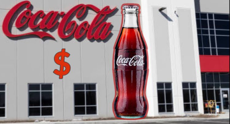 Entregan más de 4 millones de pesos por una botella de Coca Cola del año 1900