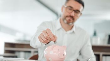 Toma asiento antes de conocer cuánto dinero debe ahorrar para tener una buena pensión en Colombia