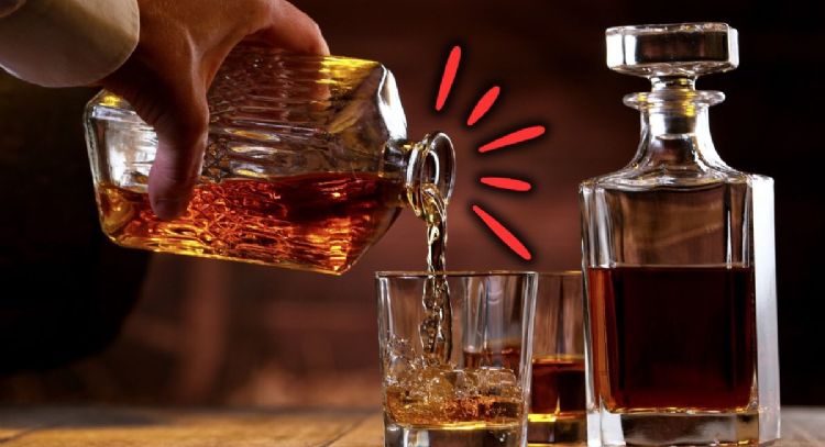 Se confirmó una pésima noticia para los amantes del whiskey en el mundo