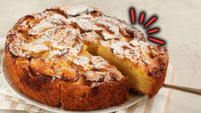 Prepara este delicioso bizcocho con manzanas y yogur ideal para el desayuno