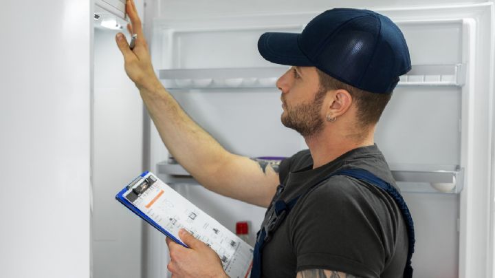 Toma aire antes de conocer cuánto gana un Técnico en Refrigeración en Medellín