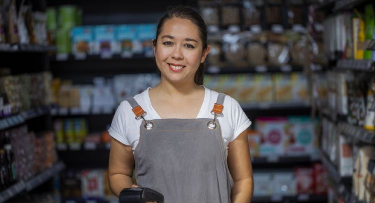 ¿Quiere trabajar en Tiendas Ísimo? Esta es la vacante de empleo con salario de más de 3 millones de pesos