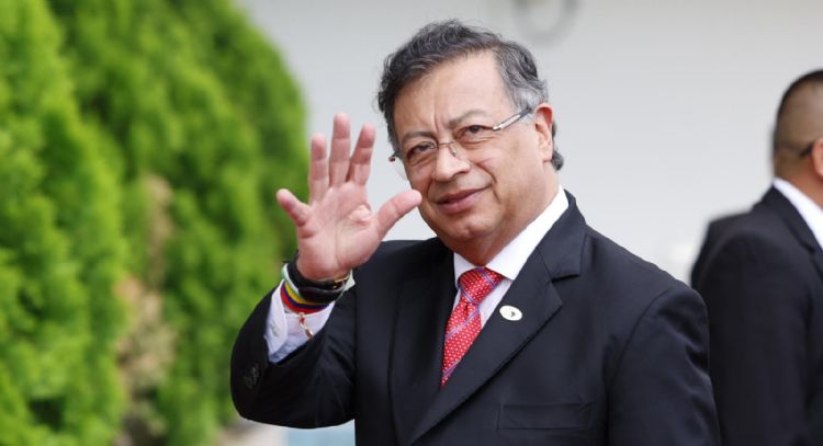 Toma asiento antes de conocer cuánto gana Gustavo Petro en Colombia 2025