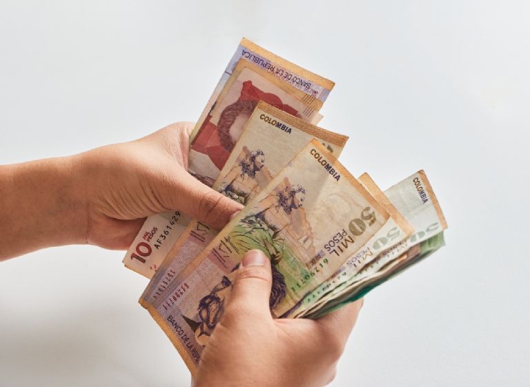 billetes antiguos colombianos con series anteriores a 2016