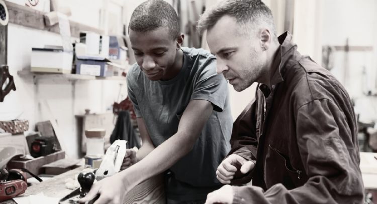 Reforma laboral en Colombia: la mala noticia para los aspirante a aprendices