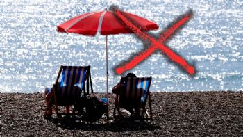 La sombrilla murió: el producto español que ya es tendencia en las playas europeas y pronto la reemplazará
