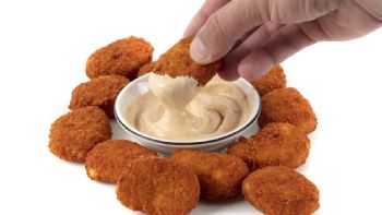 Prepara unos exquisitos bastones de queso con solo 4 ingredientes