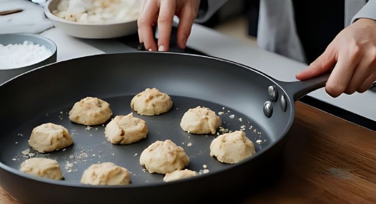 Sin horno, cómo preparar unas deliciosas galletas en sartén con solo 3 ingredientes